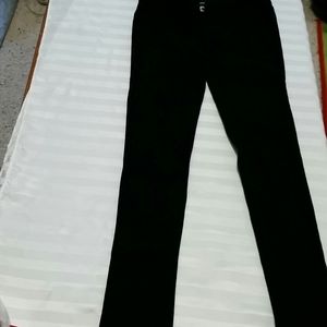 Rue 21 size 5 black jeans